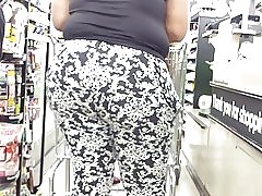 Tim zemlja dupe na dolar store.