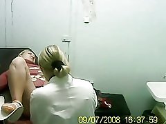 Plavuša posjetili moj doktor.