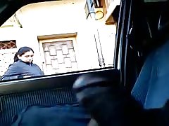 Flash prvi pogled bočno i onda vidim otvorena