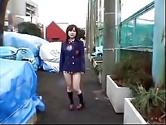 Ona voli probati nove stvari japanski